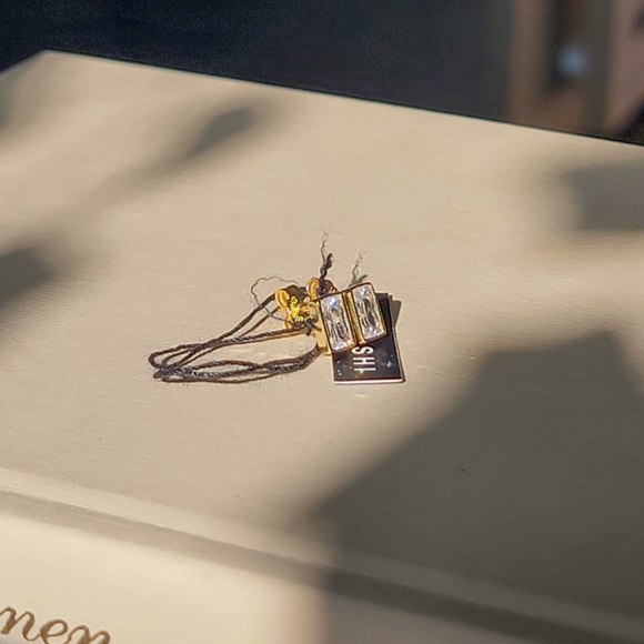 Nwot Shashi Stud Earrings - Picture 2 of 4